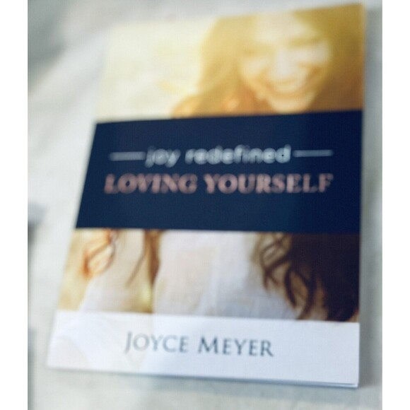 Joyce Meyer 3 Book Set Lisa Osteen 7 CD Set Ultimate Motivation & Uplifting - Picture 7 of 12